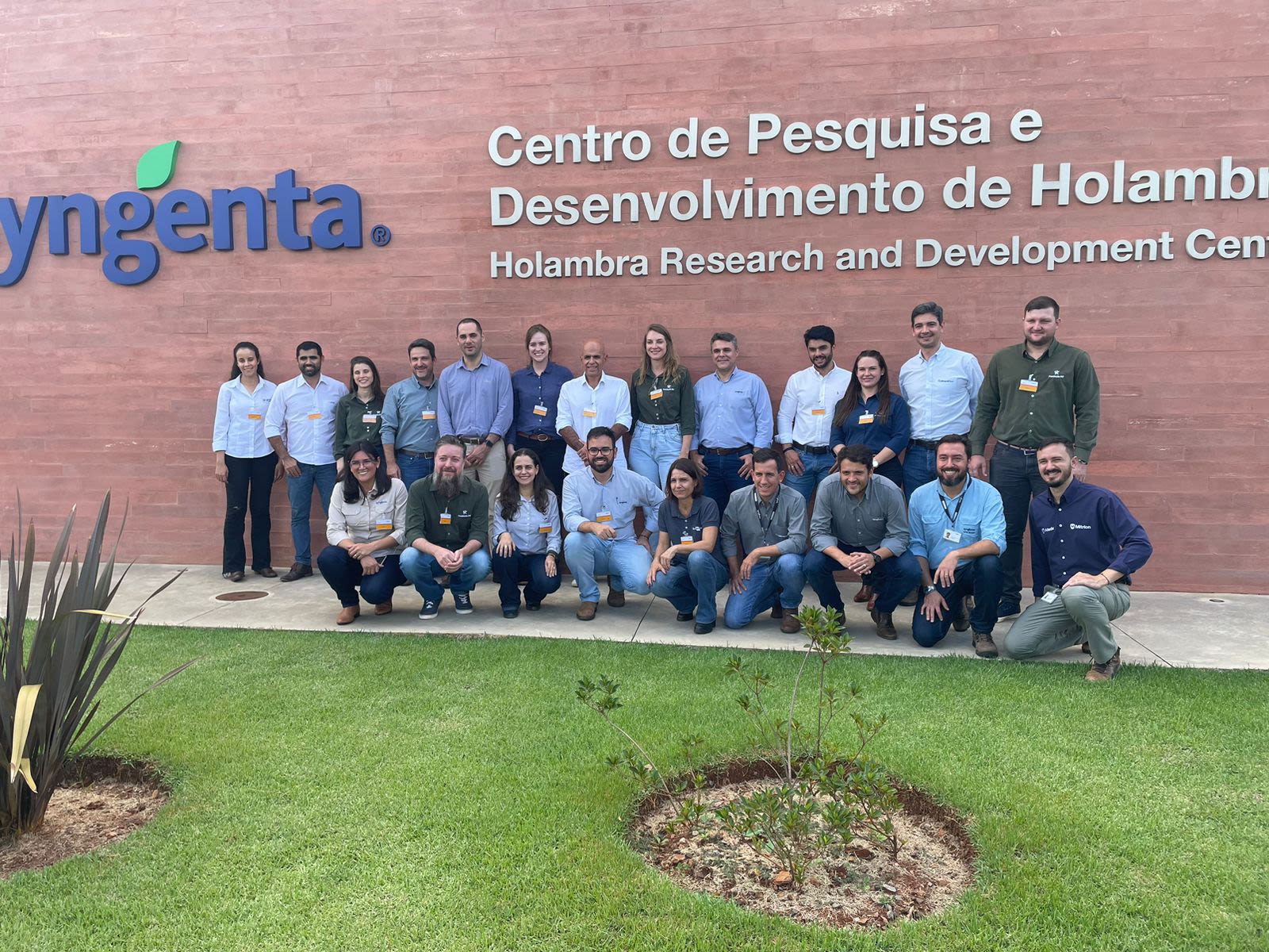 Experts from across the Syngenta business worked on the soybean anomaly project.